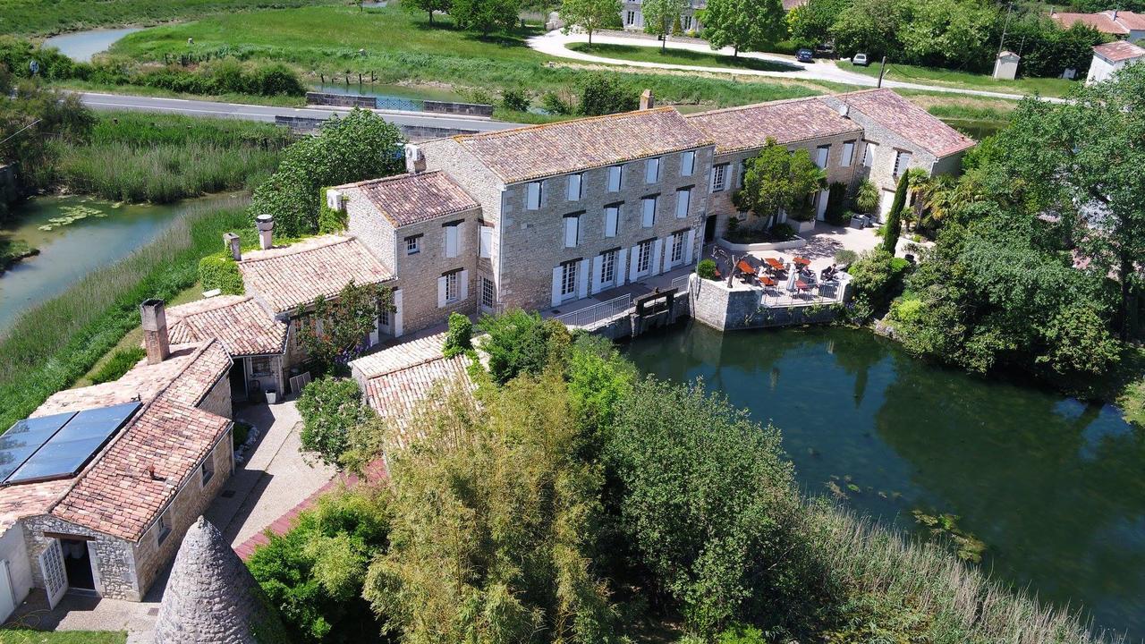 Logis Hotel Le Moulin De Chalons Le Guâ Exteriör bild